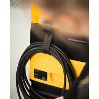Almacenamiento del cable en el aspirador Mirka DEXOS
